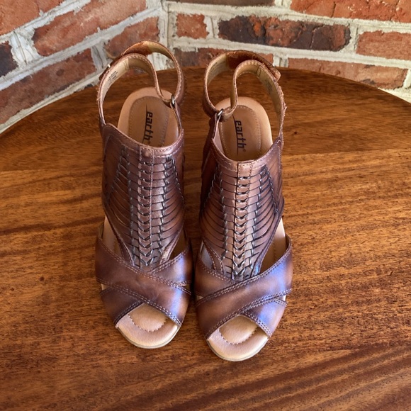 Earth Alpaca soft peep toe wedges, size 7.5, good condition - Picture 3 of 7